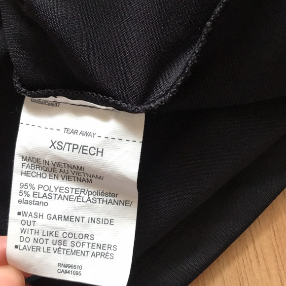 Under Armour Woman’s Heatgear Sleeveless Polo - Picture 4 of 4